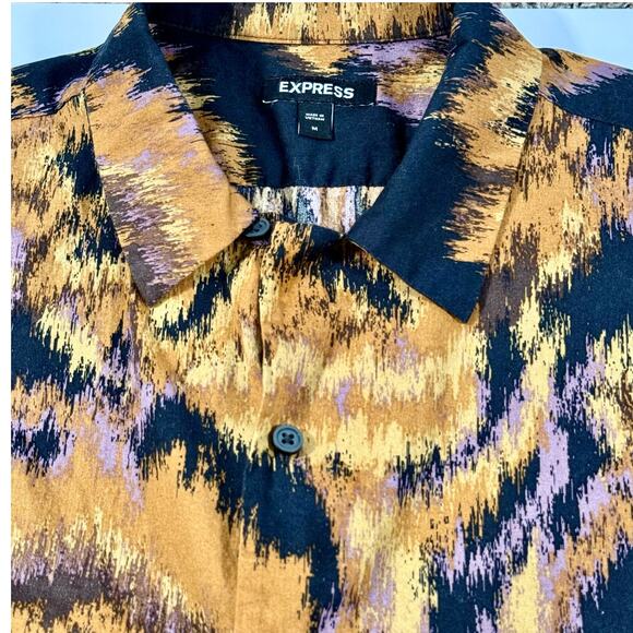Express Mens Button Up Short Sleeve Wild Safari Print Casual Preppy Size Med - Picture 2 of 4